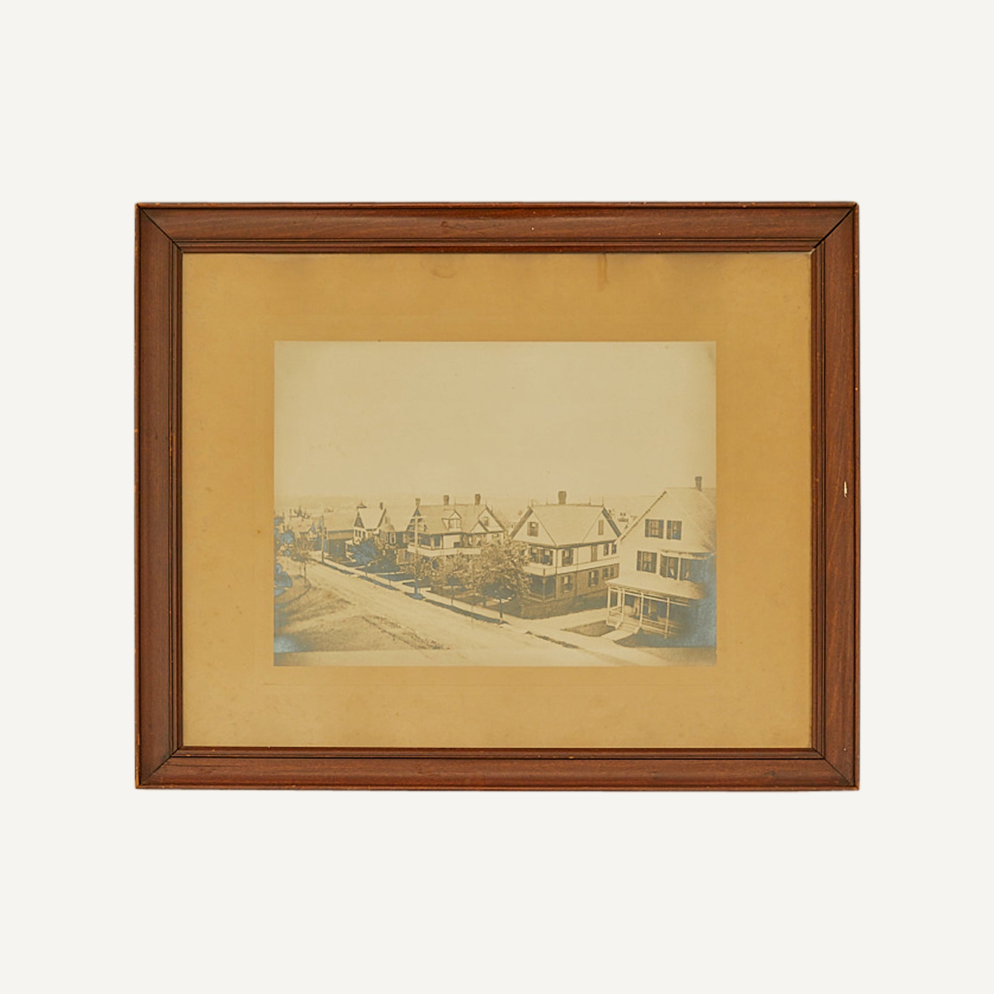 ANTIQUE FRAMED PHOTOGRAPH