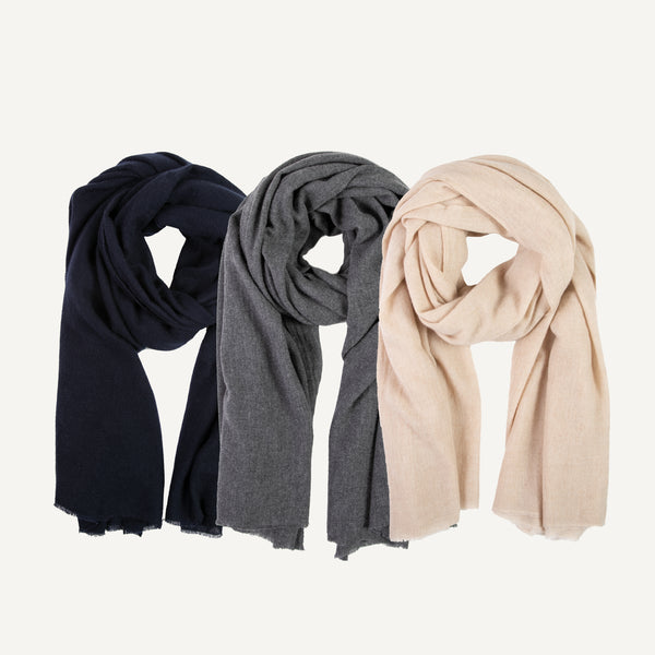 PLAIN GOODS CASHMERE WRAP